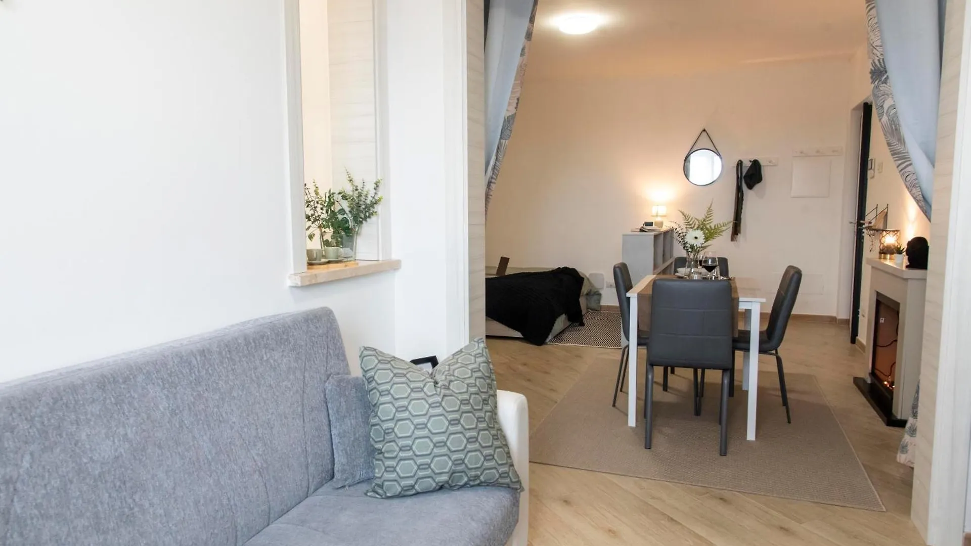 Apartment Kamchu Residence: Via Dei Laghi - Apt #R15 Ciampino