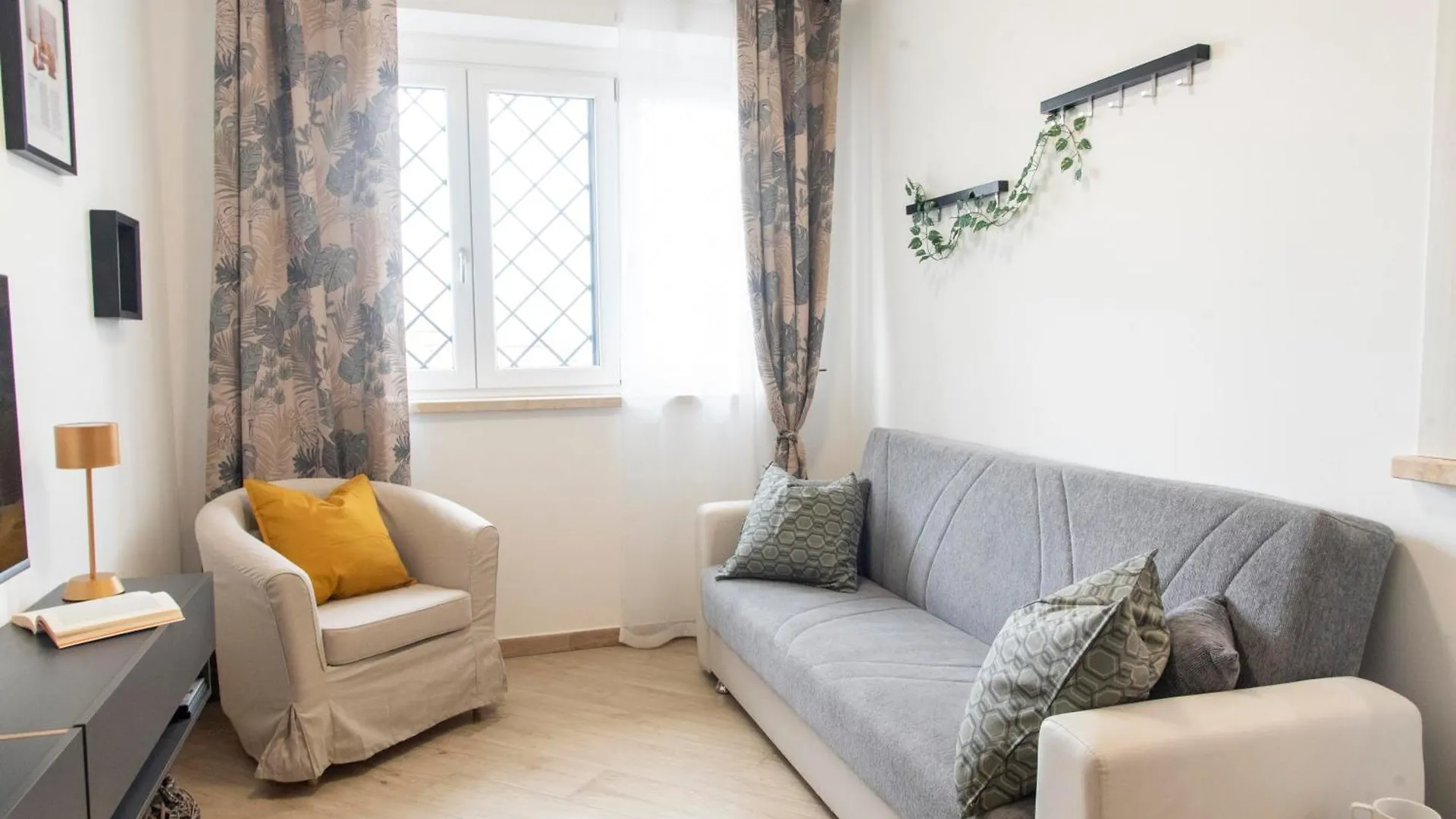 Apartment Kamchu Residence: Via Dei Laghi - Apt #R15 Ciampino