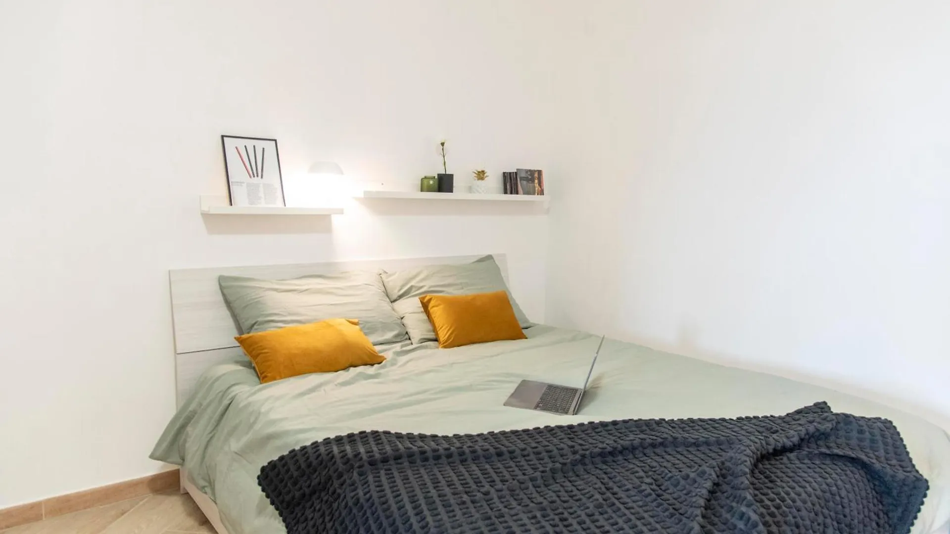 Kamchu Residence: Via Dei Laghi - Apt #R15 Ciampino Italy