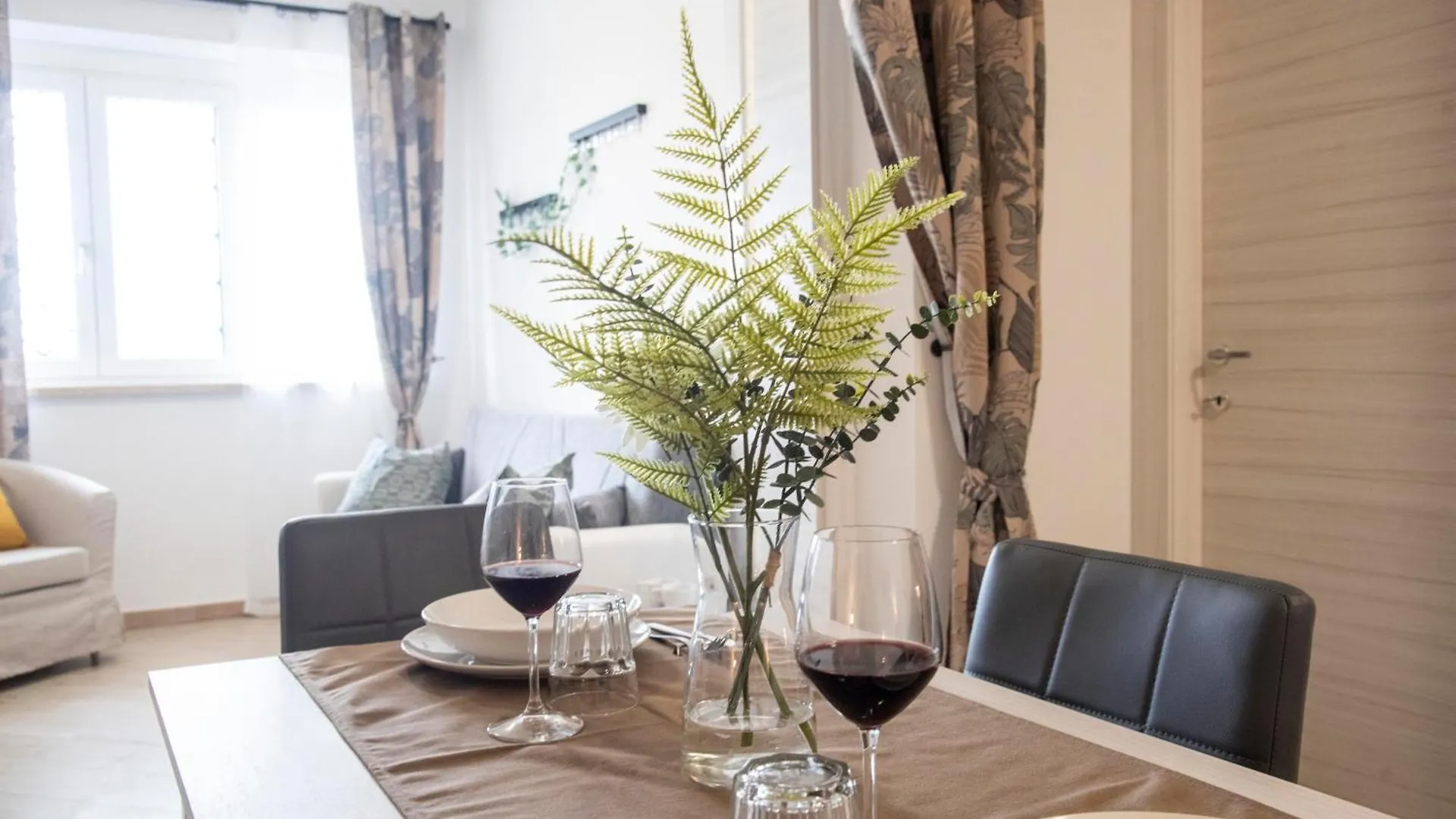 Kamchu Residence: Via Dei Laghi - Apt #R15 Ciampino Apartment