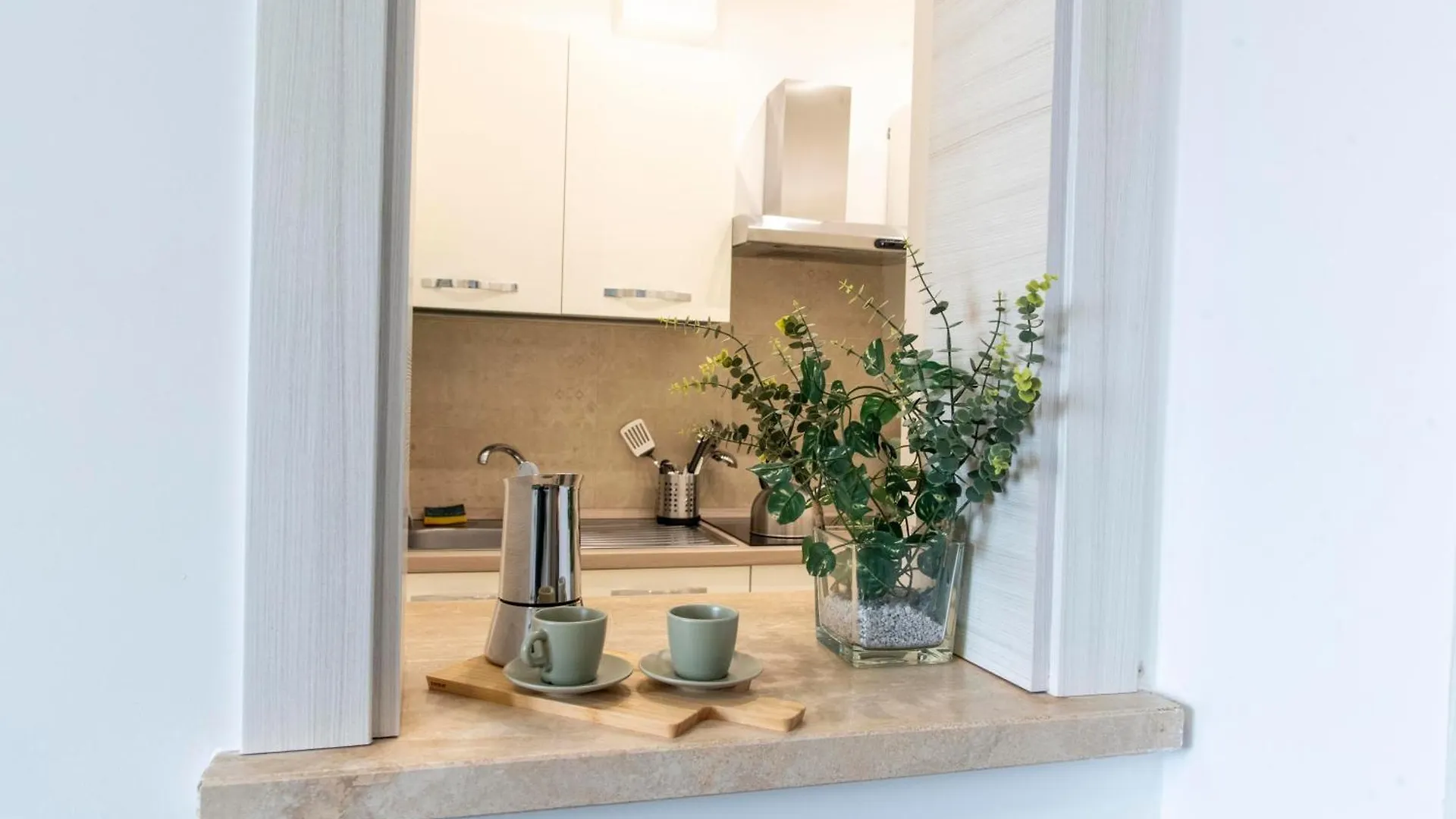 Kamchu Residence: Via Dei Laghi - Apt #R15 Ciampino 0*,  Italy